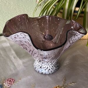 Józefina Poland Hand-Blown Art Glass Ruffled Vase Amethyst & White Spatter Swirl